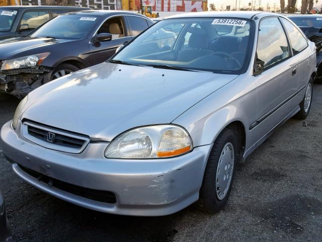 1HGEJ6228VL085083 - 1997 HONDA CIVIC DX SILVER photo 2