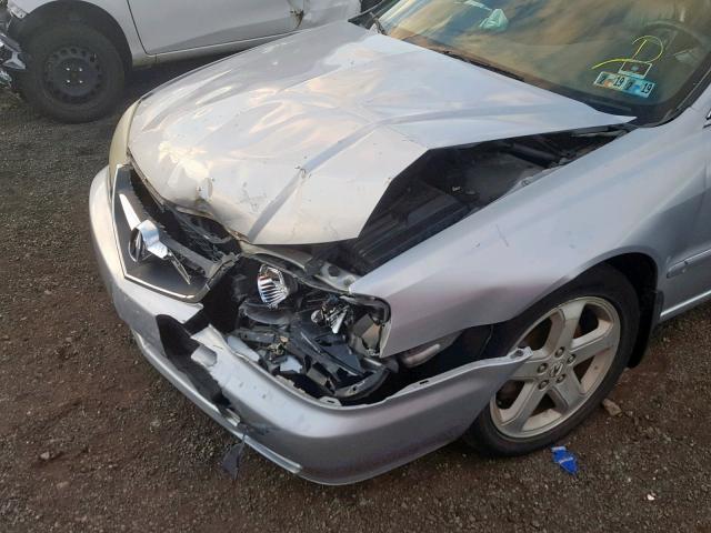 19UUA56842A003457 - 2002 ACURA 3.2TL TYPE SILVER photo 9