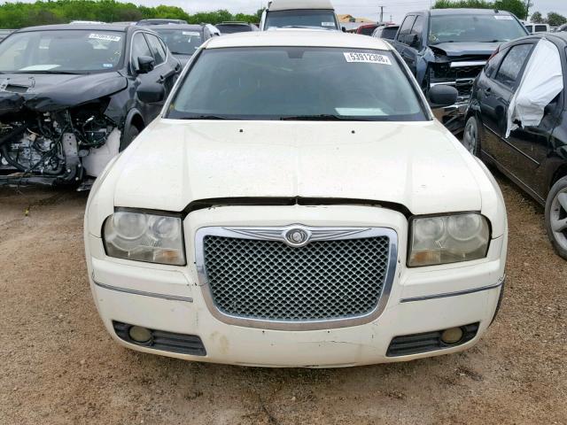 2C3KA53G56H468262 - 2006 CHRYSLER 300 TOURIN WHITE photo 7