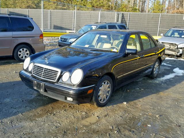 WDBJF65H9XA765179 - 1999 MERCEDES-BENZ E 320 BLACK photo 2