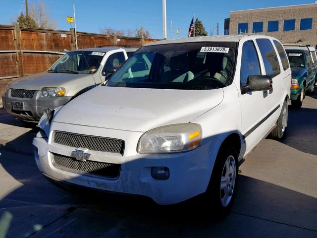 1GNDV23W38D205306 - 2008 CHEVROLET UPLANDER L 白色 照片 2