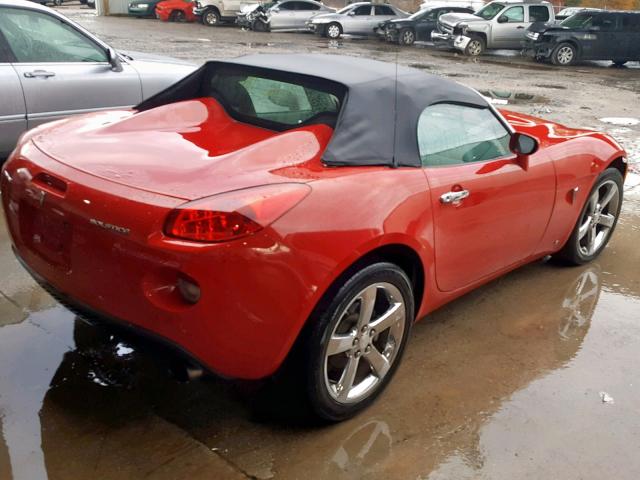 1G2MB35B07Y106911 - 2007 PONTIAC SOLSTICE RED photo 4