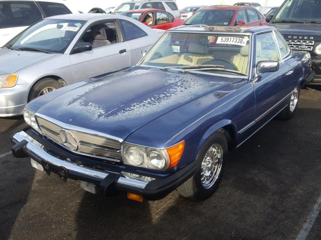 WDBBA45CXFA020239 - 1985 MERCEDES-BENZ 380 SL BLUE photo 2