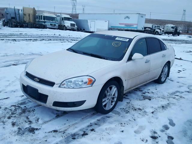 2G1WU583789194899 - 2008 CHEVROLET IMPALA LTZ WHITE photo 2