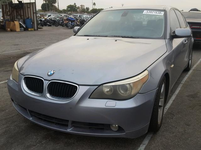 WBANE53576CK79379 - 2006 BMW 525 I GRAY photo 2