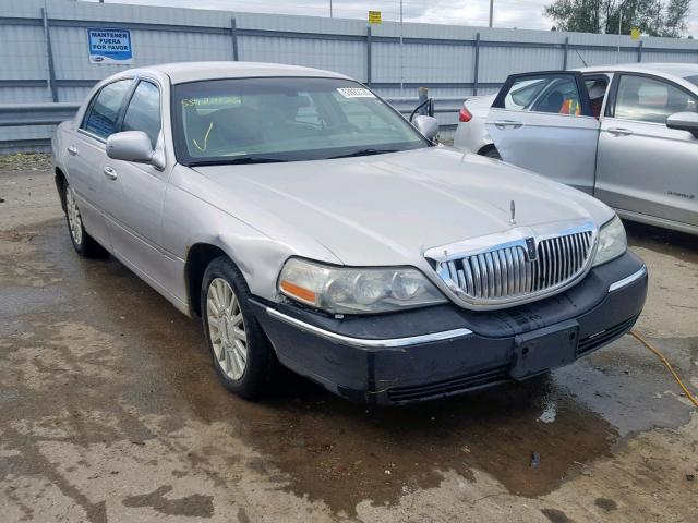 1LNHM81W93Y624986 - 2003 LINCOLN TOWN CAR E SILVER photo 1