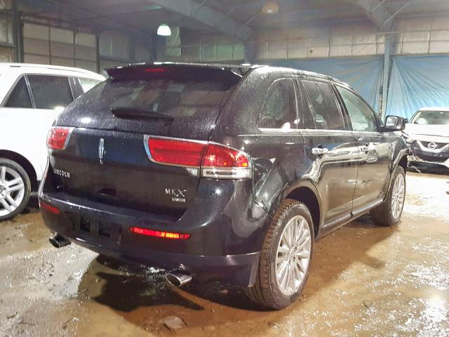 2LMDJ8JK8BBJ06100 - 2011 LINCOLN MKX BLACK photo 4