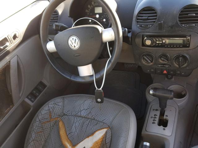 3VWCD21Y34M302965 - 2004 VOLKSWAGEN NEW BEETLE 灰色 照片 9