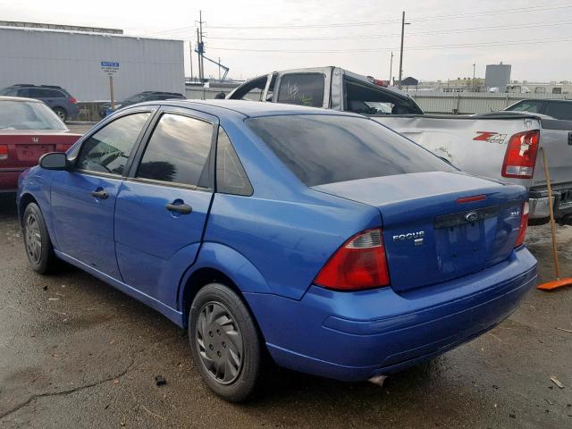 1FAFP34N45W211872 - 2005 FORD FOCUS ZX4 BLUE photo 3