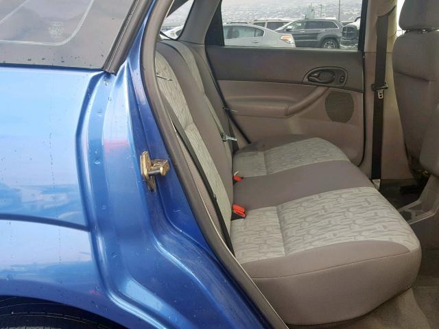 1FAFP34N45W211872 - 2005 FORD FOCUS ZX4 BLUE photo 6