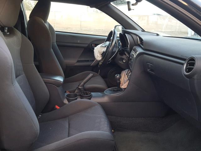 JTKJF5C7XC3034001 - 2012 TOYOTA SCION TC შავი ფოტო 5