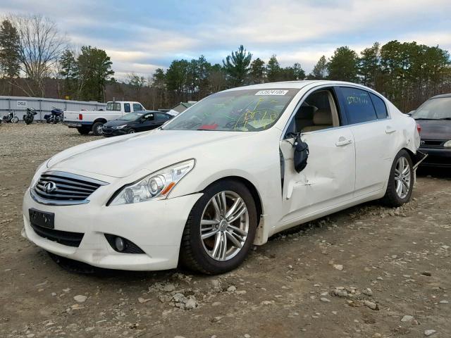 JN1CV6AR8AM250369 - 2010 INFINITI G37 WHITE photo 2