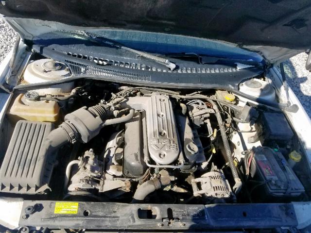 1B3HD46TXSF665893 - 1995 DODGE INTREPID WHITE photo 7