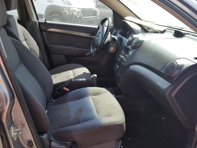 KL1TD5DE4AB050840 - 2010 CHEVROLET AVEO LS GRAY photo 5