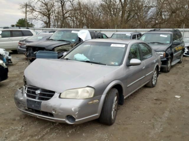 JN1CA31D81T818477 - 2001 NISSAN MAXIMA GXE TAN photo 2