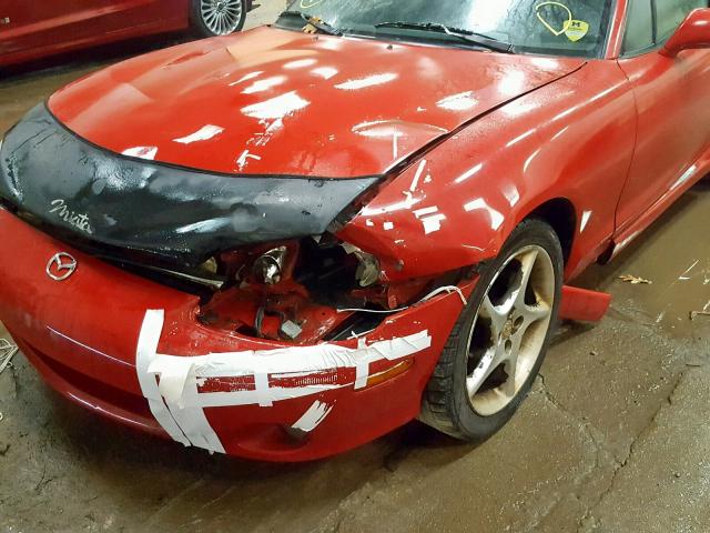 JM1NB353030307032 - 2003 MAZDA MX-5 MIATA RED photo 9