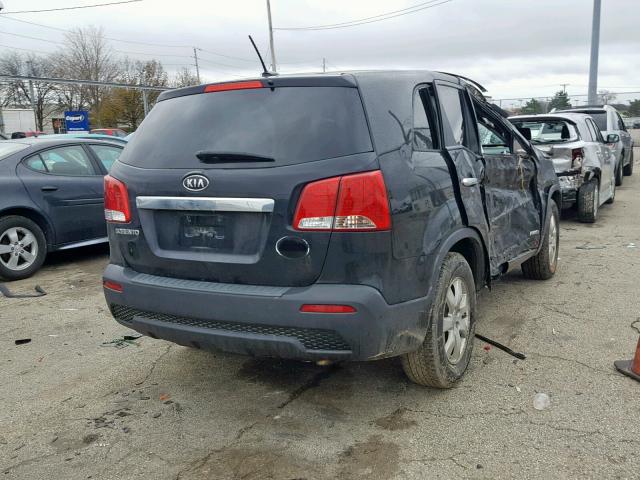 5XYKTCA66CG239734 - 2012 KIA SORENTO BA BLACK photo 4