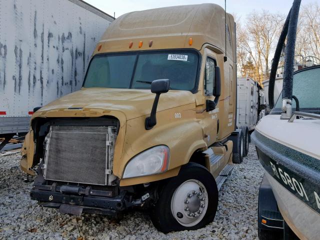 3AKJGLDR1DSBW7062 - 2013 FREIGHTLINER CASCADIA 1 GOLD photo 2