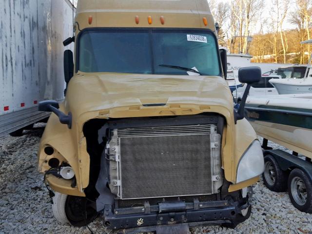 3AKJGLDR1DSBW7062 - 2013 FREIGHTLINER CASCADIA 1 GOLD photo 7