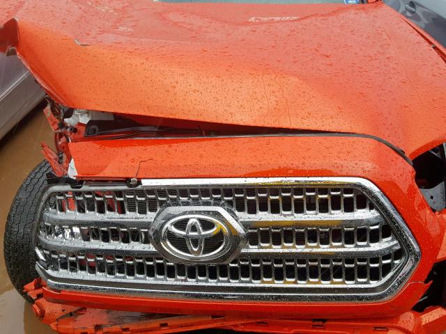 3TMCZ5AN2HM092439 - 2017 TOYOTA TACOMA DOU ნარინჯისფერი ფოტო 7