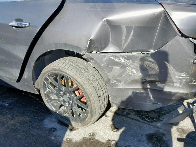 1G11H5SA7DF310089 - 2013 CHEVROLET MALIBU LTZ ნაცრისფერი ფოტო 9