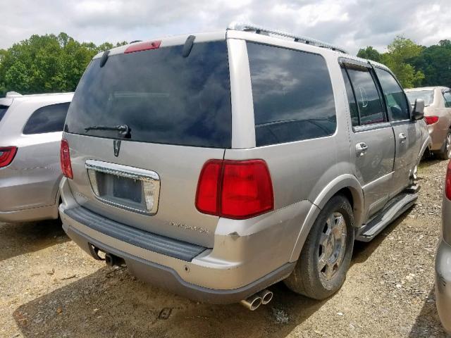 5LMFU28R23LJ34758 - 2003 LINCOLN NAVIGATOR ვერცხლისფერი ფოტო 4