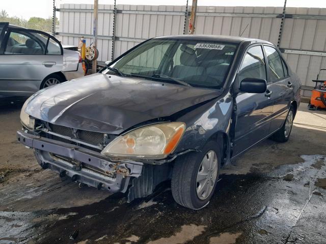 JA3AJ26E55U010313 - 2005 MITSUBISHI LANCER ES GRAY photo 2