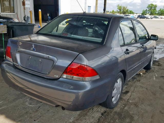 JA3AJ26E55U010313 - 2005 MITSUBISHI LANCER ES GRAY photo 4