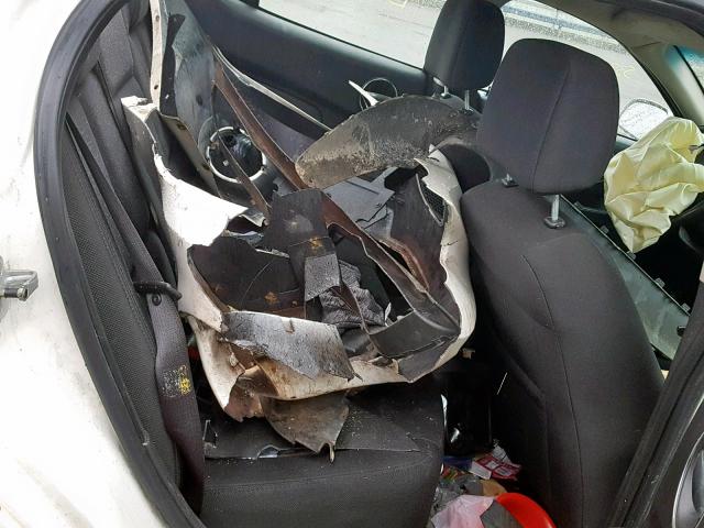 2G2WP552X61140765 - 2006 PONTIAC GRAND PRIX თეთრი ფოტო 6