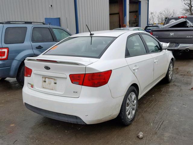 KNAFU4A26C5598671 - 2012 KIA FORTE EX WHITE photo 4