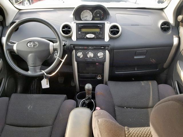 JTKKT624850084474 - 2005 TOYOTA SCION XA SILVER photo 9