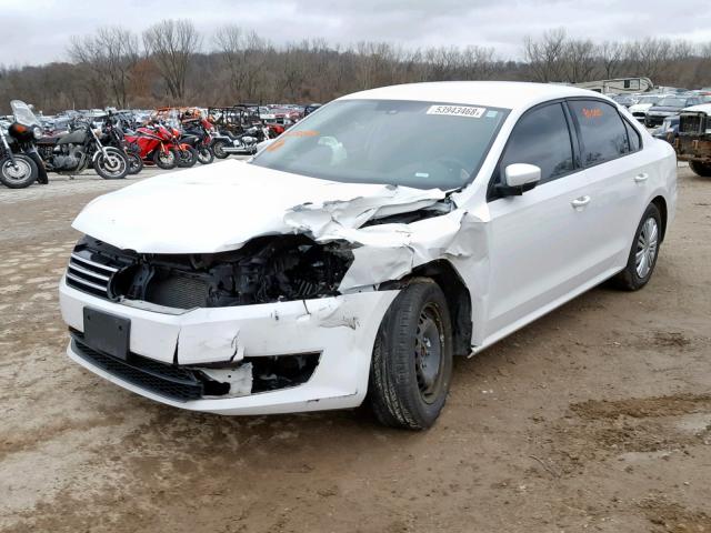 1VWAS7A31FC083474 - 2015 VOLKSWAGEN PASSAT S WHITE photo 2