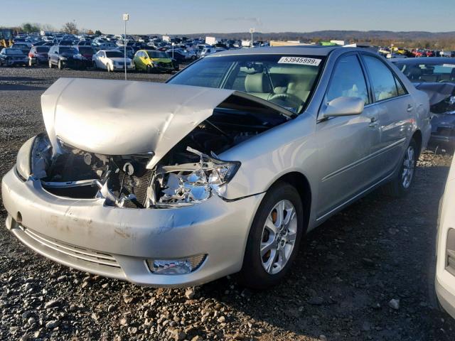 4T1BE30K75U037250 - 2005 TOYOTA CAMRY LE SILVER photo 2