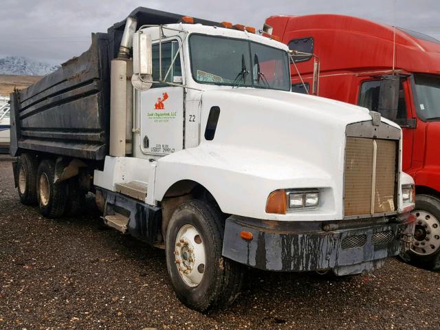 1XKAD59X4JS507810 - 1988 KENWORTH CONSTRUCTI WHITE photo 1