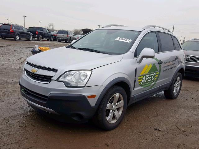 3GNAL1EK8CS588486 - 2012 CHEVROLET CAPTIVA SP SILVER photo 2