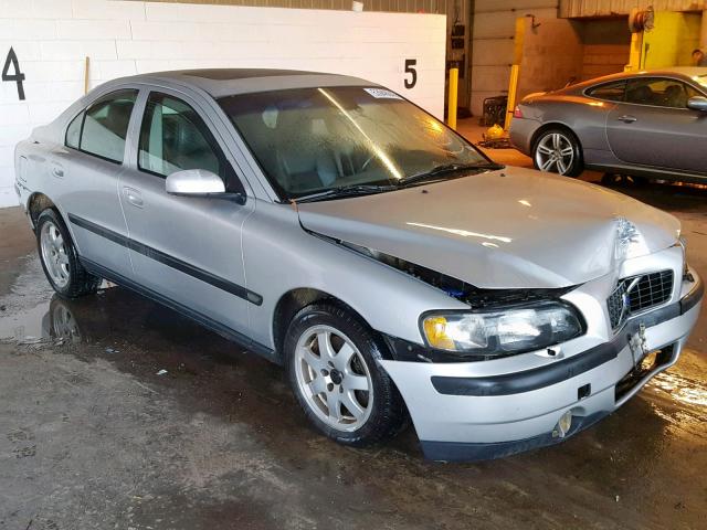 YV1RH59H742380741 - 2004 VOLVO S60 2.5T SILVER photo 1