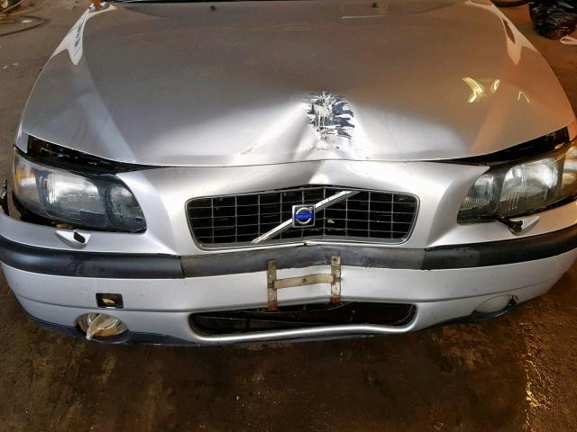 YV1RH59H742380741 - 2004 VOLVO S60 2.5T SILVER photo 9