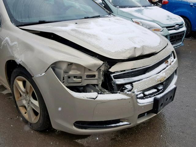 1G1ZB5E04CF238774 - 2012 CHEVROLET MALIBU LS ბეჟი ფოტო 9