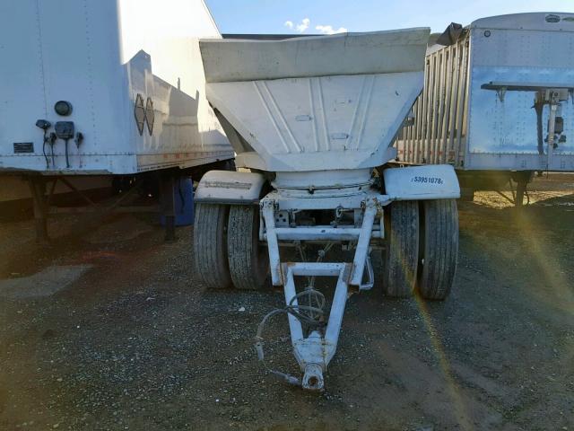 1BN1P20295T021215 - 2005 BEAL TRAILER WHITE photo 2