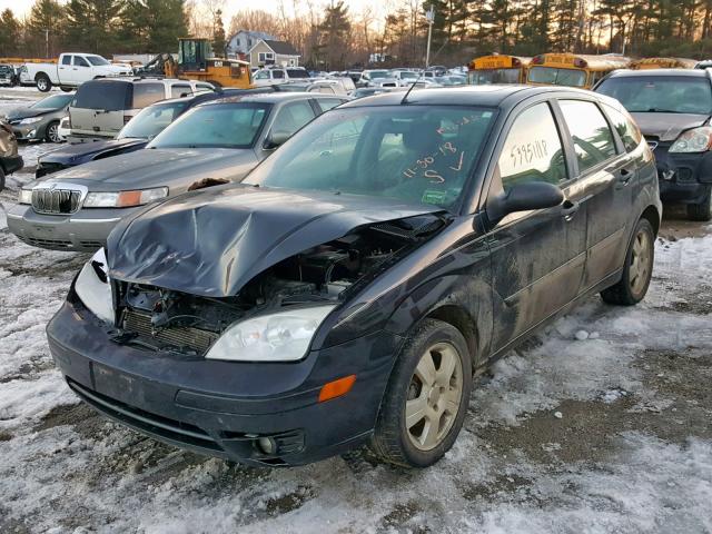 1FAHP37N87W194758 - 2007 FORD FOCUS ZX5 BLACK photo 2