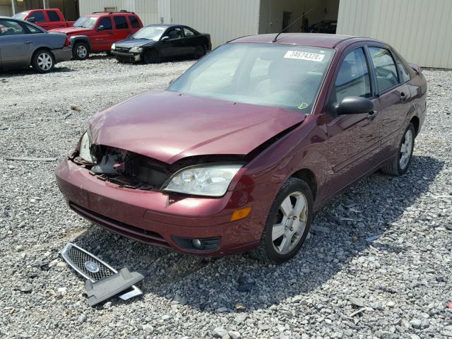 1FAFP34N17W237235 - 2007 FORD FOCUS ZX4 BURGUNDY photo 2