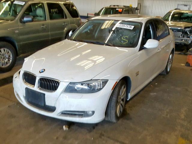 WBAPL5G56BNN22297 - 2011 BMW 335 XI WHITE photo 2