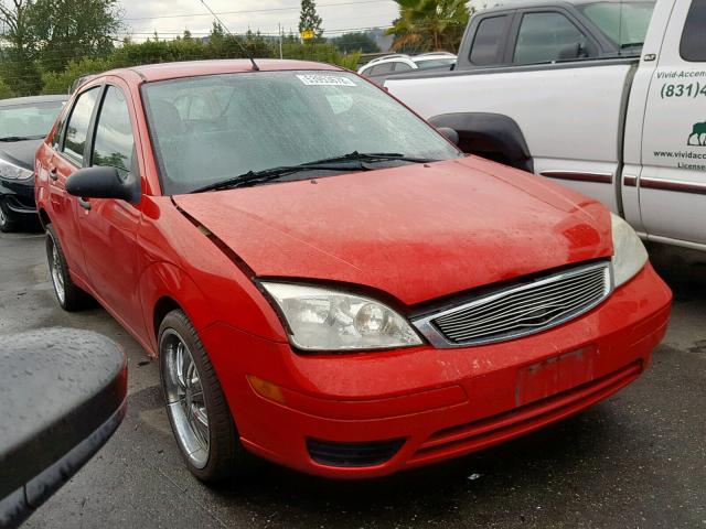 1FAHP34N16W137398 - 2006 FORD FOCUS ZX4 RED photo 1