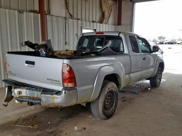 5TETU62N05Z035884 - 2005 TOYOTA TACOMA PRE GRAY photo 4