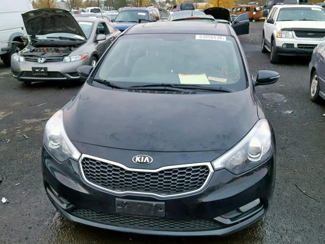 KNAFZ4A85G5556472 - 2016 KIA FORTE EX BLACK photo 9