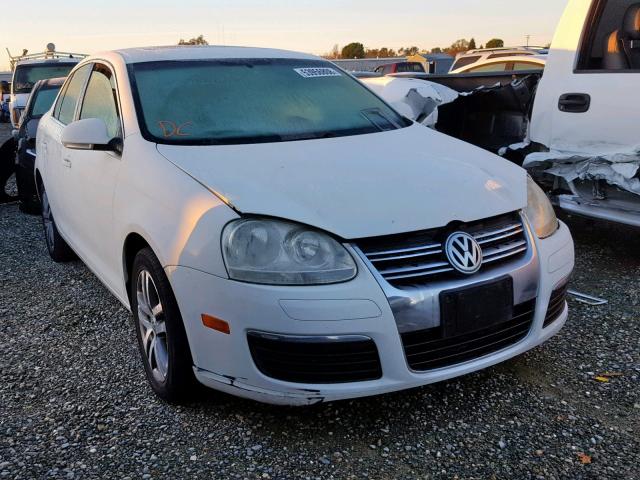 3VWDG71K76M621082 - 2006 VOLKSWAGEN JETTA 2.5 WHITE photo 1