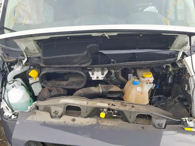 3C6TRVBG0JE107611 - 2018 RAM PROMASTER 白色 照片 7