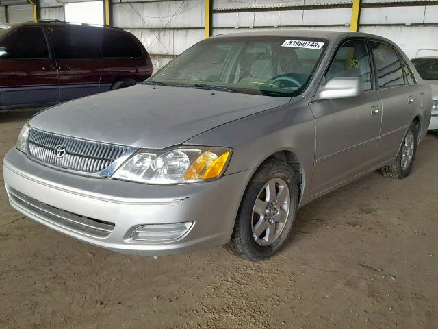 4T1BF28BXYU056858 - 2000 TOYOTA AVALON XL GRAY photo 2