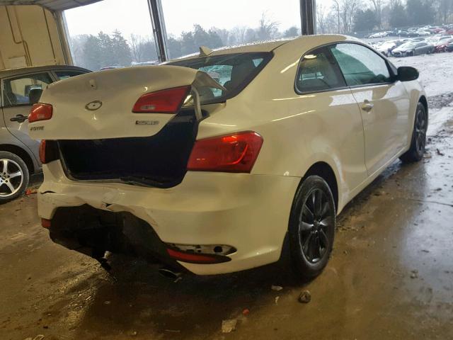 KNAFX6A86E5249276 - 2014 KIA FORTE EX WHITE photo 4