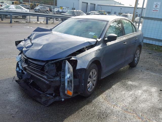 3VW2K7AJ6EM221090 - 2014 VOLKSWAGEN JETTA BASE GRAY photo 2